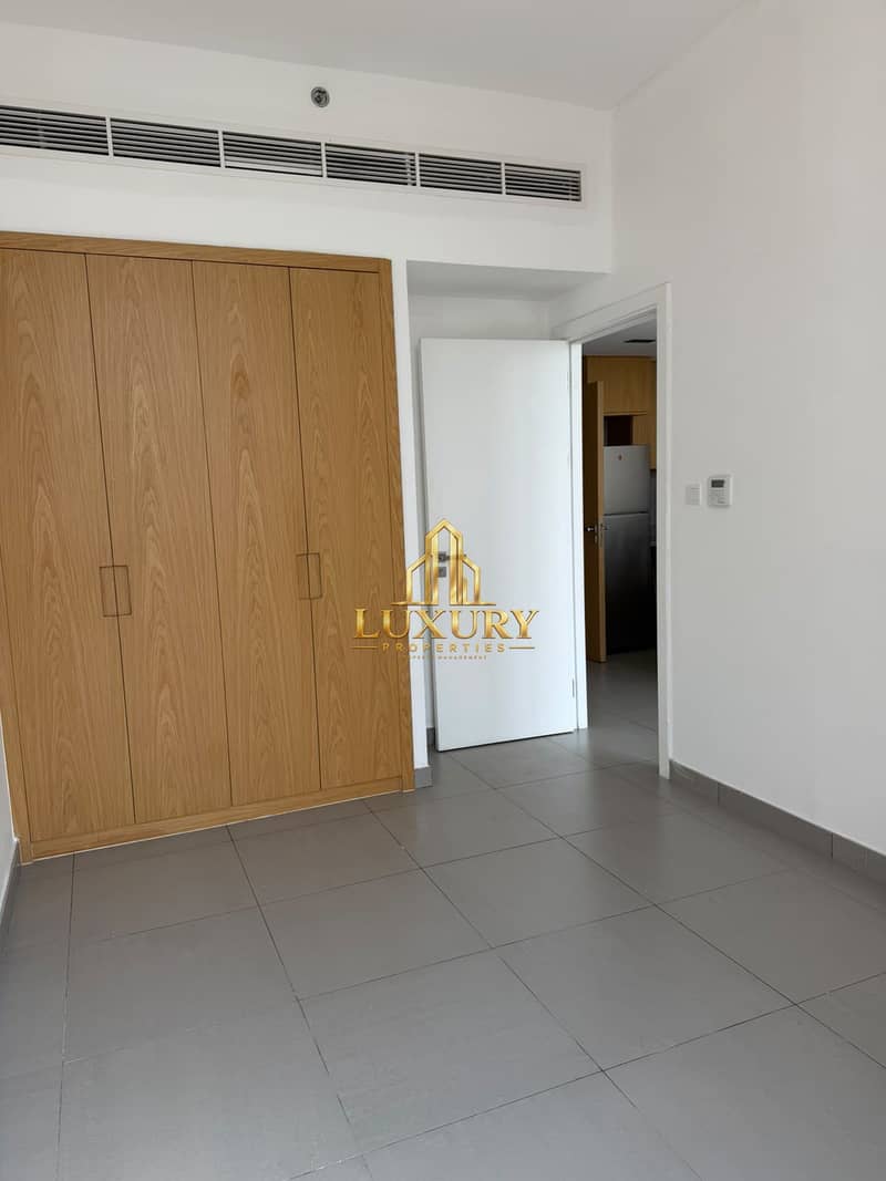 6 Spacious 1BR Apartment in Al Mamsha | AED 45K (4 Cheques) or AED 48K (12 Cheques)