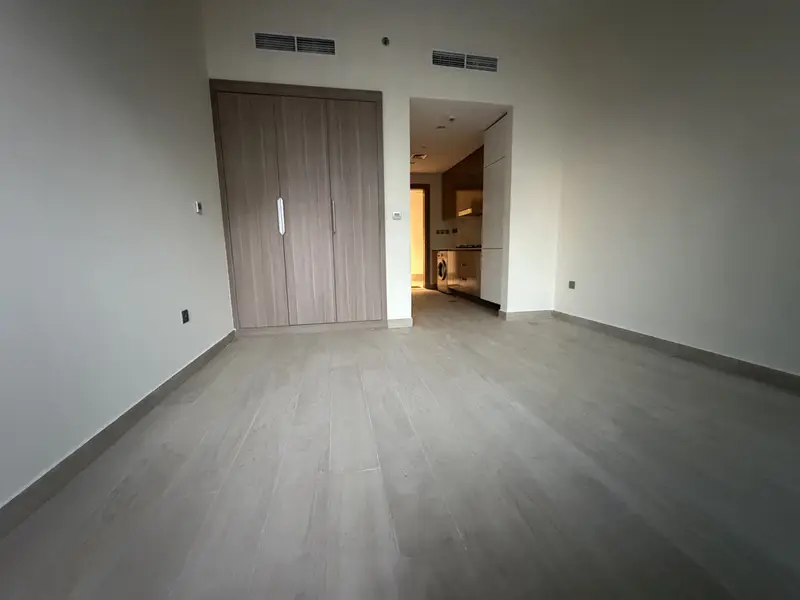 Premium Studio Apartment | Stunning Open View | 4 Cheques