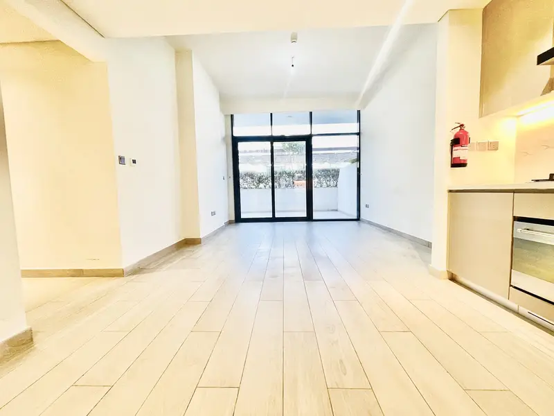 SPACIOUS 3-BEDROOM APARTMENT | HUGE TERRACE | 1,111 SQFT | AED 125K | AZIZI RIVIERA 4