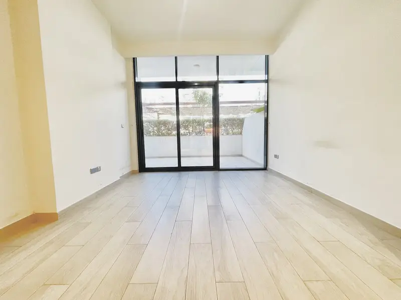 SPACIOUS 3-BEDROOM APARTMENT | HUGE TERRACE | 1,111 SQFT | AED 125K | AZIZI RIVIERA 4