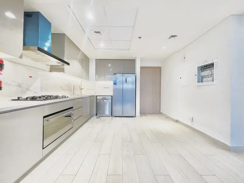 SPACIOUS 3-BEDROOM APARTMENT | HUGE TERRACE | 1,111 SQFT | AED 125K | AZIZI RIVIERA 4