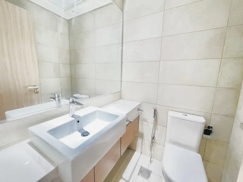 SPACIOUS 3-BEDROOM APARTMENT | HUGE TERRACE | 1,111 SQFT | AED 125K | AZIZI RIVIERA 4