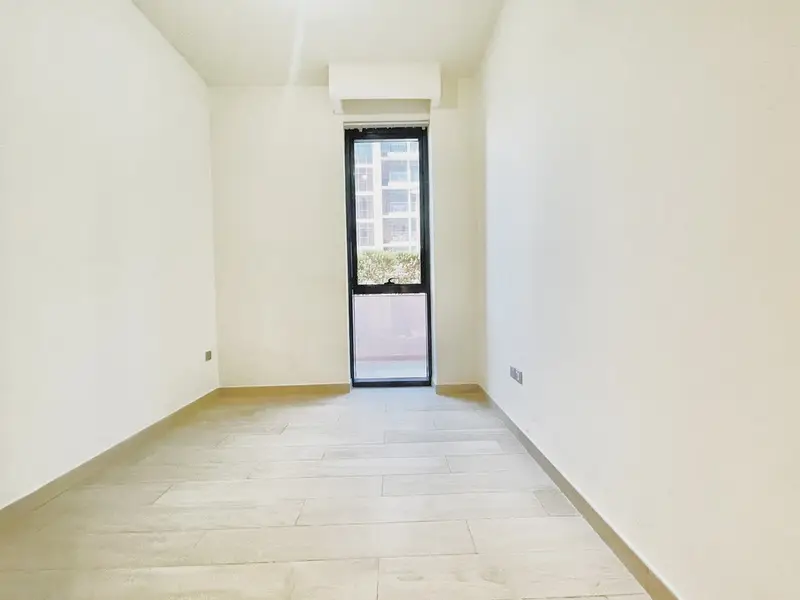 SPACIOUS 3-BEDROOM APARTMENT | HUGE TERRACE | 1,111 SQFT | AED 125K | AZIZI RIVIERA 4