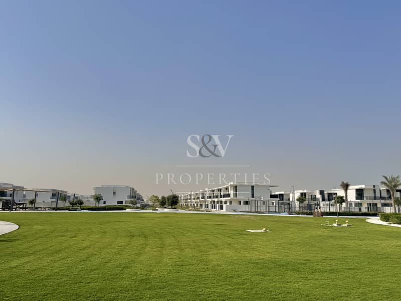 Single Row | Direct Park Facing | Vacant | Best 4BR Value Single Row | Direct Park Facing | Vacant | Best 4BR Value
