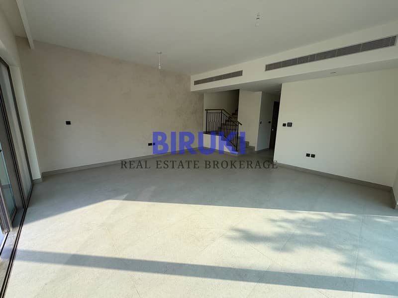 6 abfa7fdb-dd1e-445a-af8c-204167f4c283. jpg