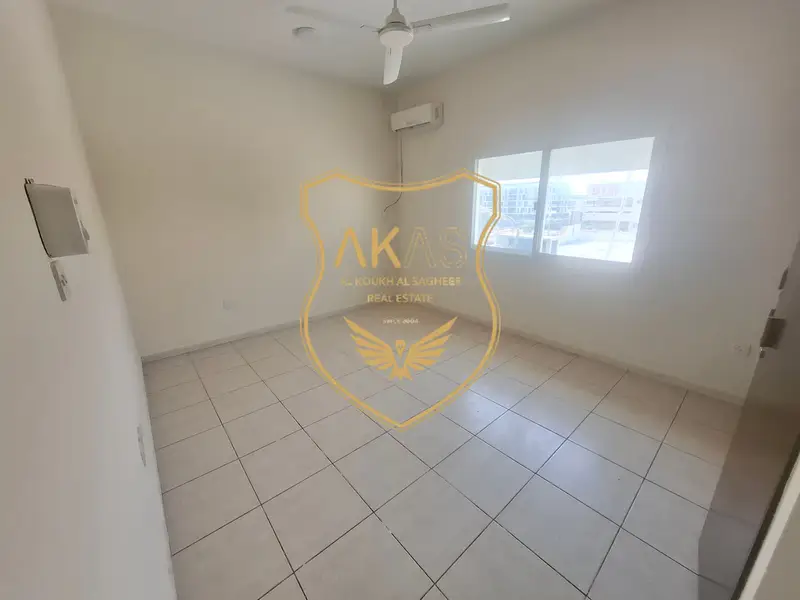 EXCELLENT OFFER, BIG SIZE+CLOSE TO METRO STATION,2BHK+BIG BALCONY,CLOSE BIG KITCHEN,CLEAB BUILD.
