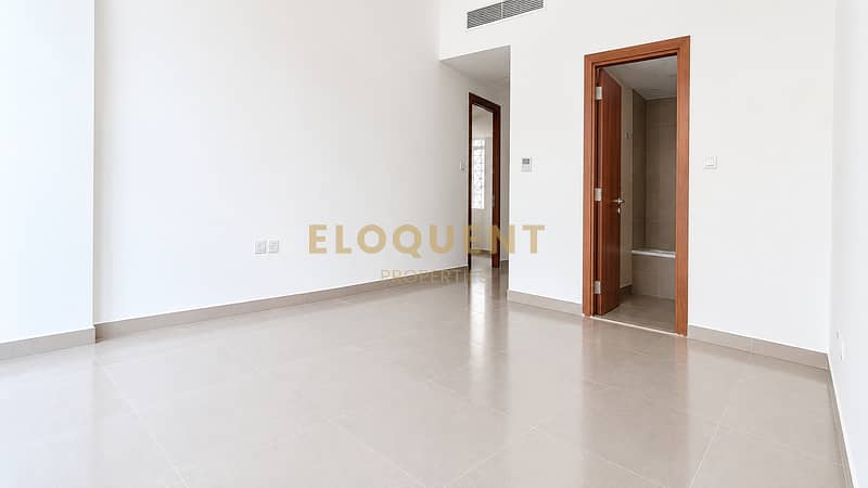 8 Bright Minimalist Apartment Interior. png