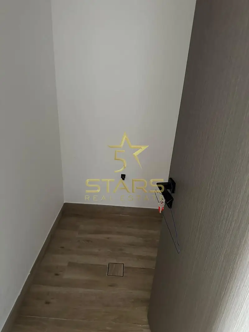 Modern 1BR | 2 Bathrooms | Balcony | City View