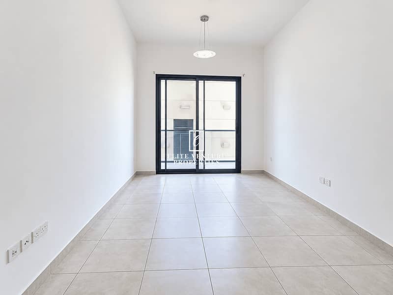 MODERN STUDIO | SPACIOUS | PRIME AREA MODERN STUDIO | SPACIOUS | PRIME AREA