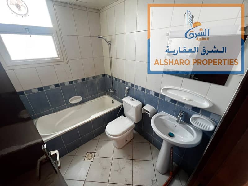 4 51bff1e1-b8b9-4518-9dd8-aca346afb261. jpg