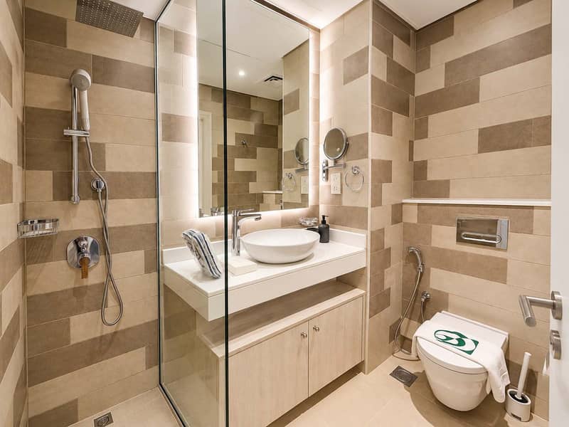 11 Renovated High Floor Studio at Seven Palm