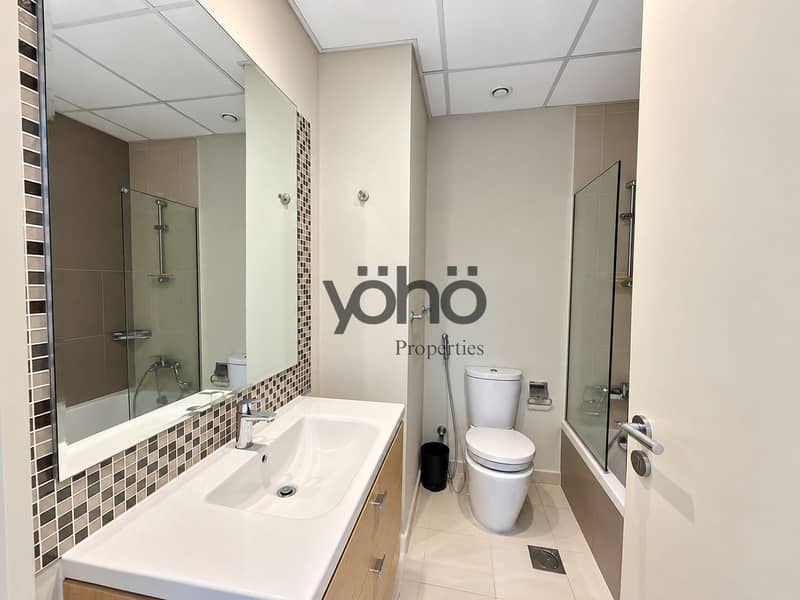 13 Bright, elegant real estate interior-18. png