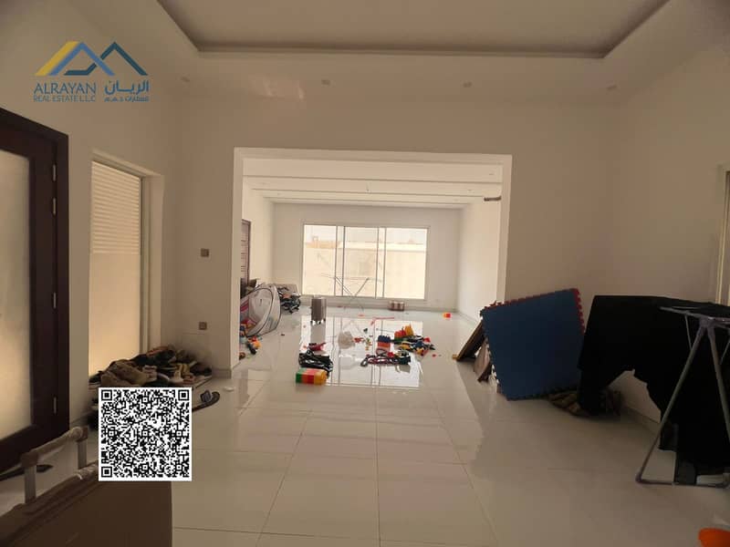 3 6cb32a0c-bd29-40b0-8fc2-8e04ef101fb6. jpg