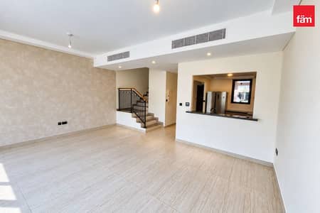 Townhouse de 4 chambres à à louer à DAMAC Lagoons, Dubai - Maison de ville à DAMAC Lagoons,Portofino, 4 chambres, 150000 AED - 16885800 Townhouse de 4 chambres à à louer à DAMAC Lagoons, Dubai - Maison de ville à DAMAC Lagoons,Portofino, 4 chambres, 150000 AED - 16885800