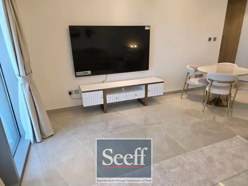 Spacious Duplex | Fully Furnished | Prime Waterfront Location