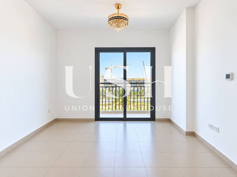 11 Symmetrical Room with Cityscape Balcony Views. png