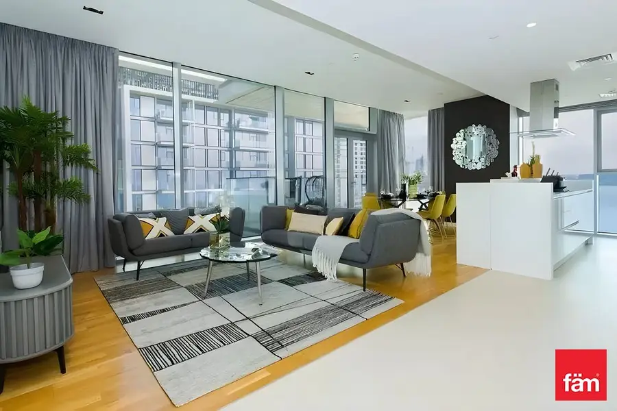 Partial Sea View 2 Bed+Maidroom
