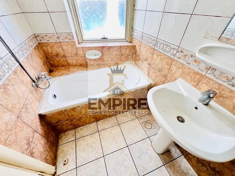 18 85dd58f9-4f4c-49ce-bcd3-5d27088ae091. jpg