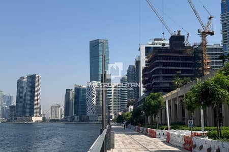 1 Bedroom Apartment for Sale in Business Bay, Dubai - Canal View | Middle Floor | Spacious Layout