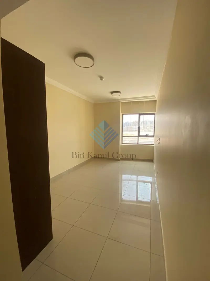 2 BEDROOM HALL FLAT AVILABLE FOR FAMILY ACCOMODATION IN AL NAHDA 1 , NO COMMISSION