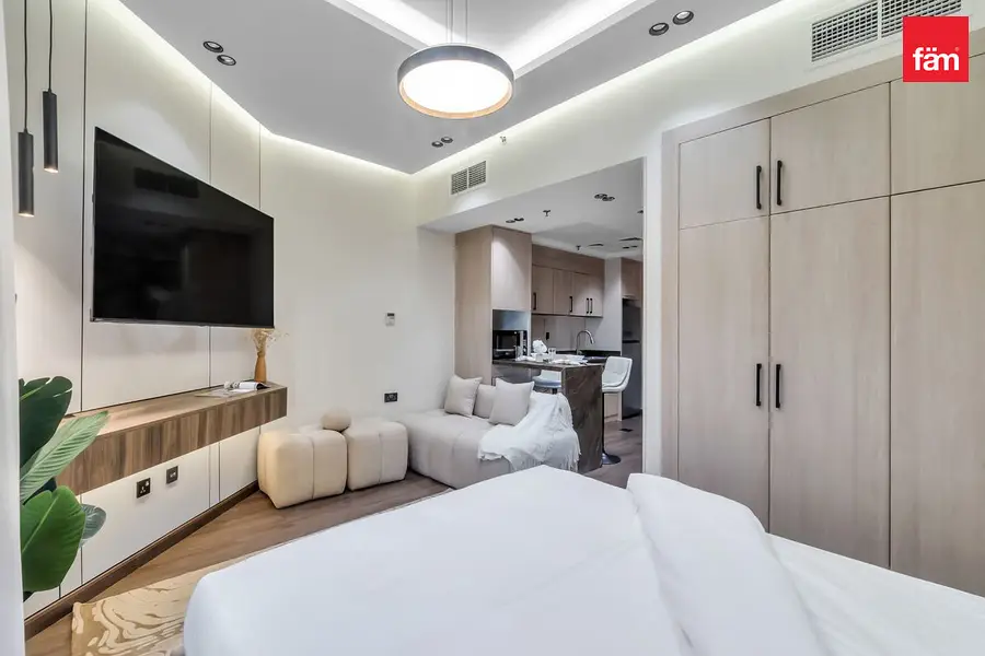 Fully Furnished | Prime Location | Up To 12 Cheque
