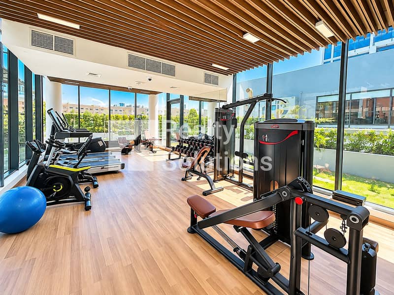 9 Sunlit Modern Gym Interior. png