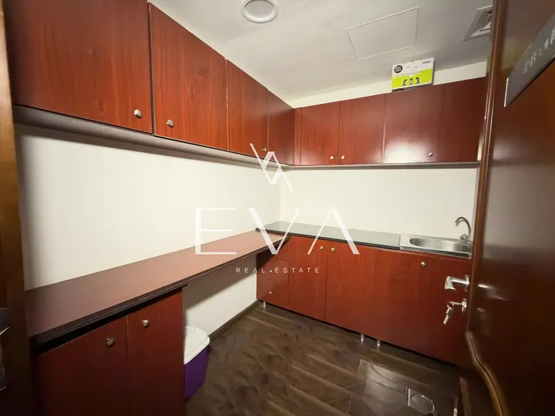 OFFICE FOR RENT | FULLY FURNISHED | SPACIOUS