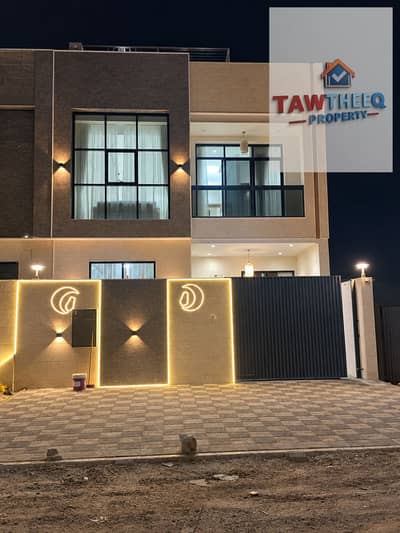 5 Camere Townhouse in vendita a Al Helio, Ajman - Modern Villa Facade at Night. png 5 Camere Townhouse in vendita a Al Helio, Ajman - Modern Villa Facade at Night. png