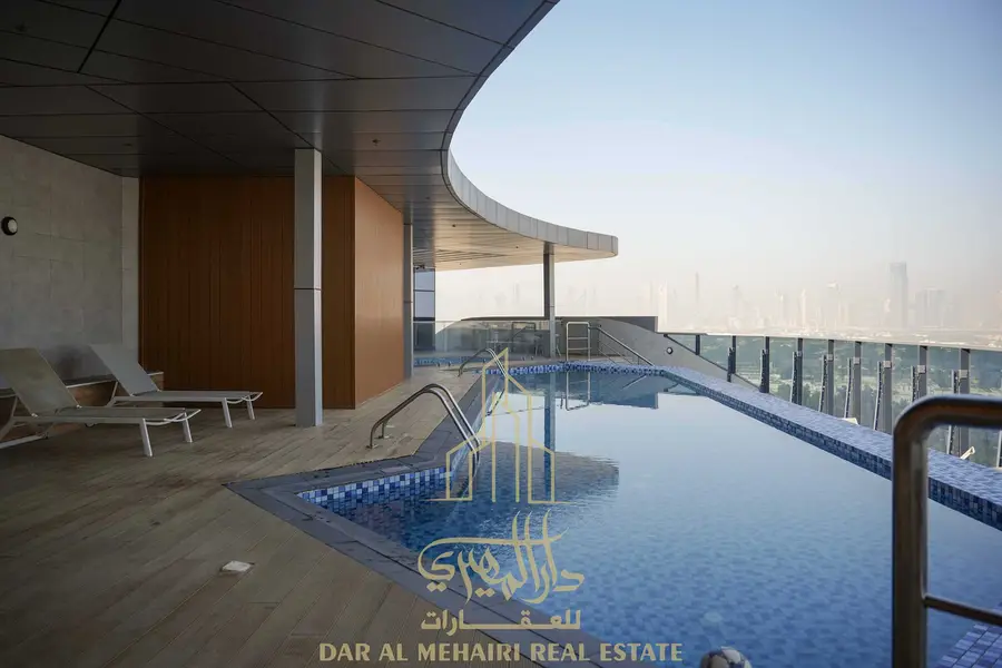 Luxury Studio | Covered Parking | Gym, Pool & Garden