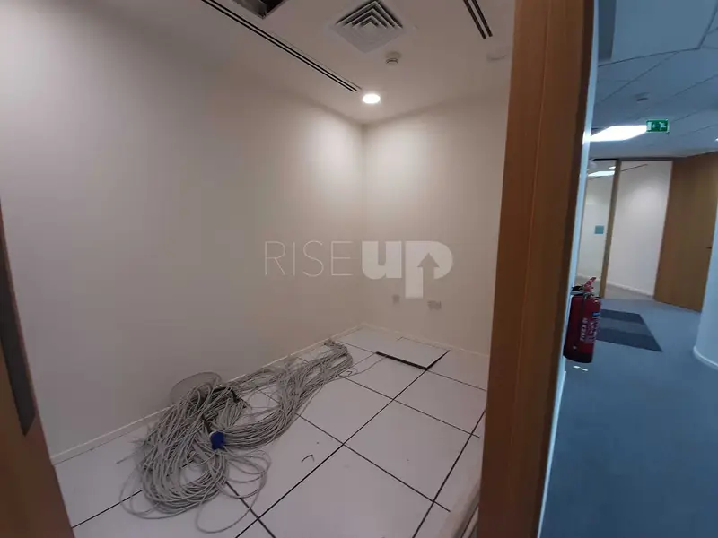 Fully Fitted Office space | Park Tower DIFC