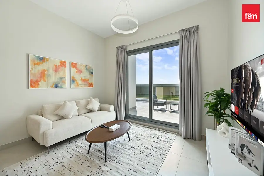 Spacious 2br | 3 Bathrooms | Fully Furnished