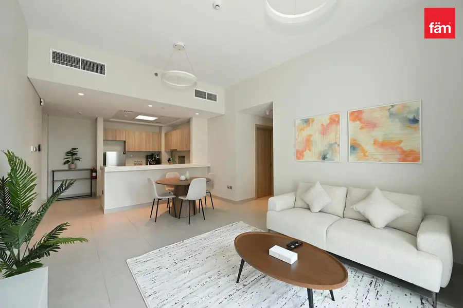 Spacious 2br | 3 Bathrooms | Fully Furnished