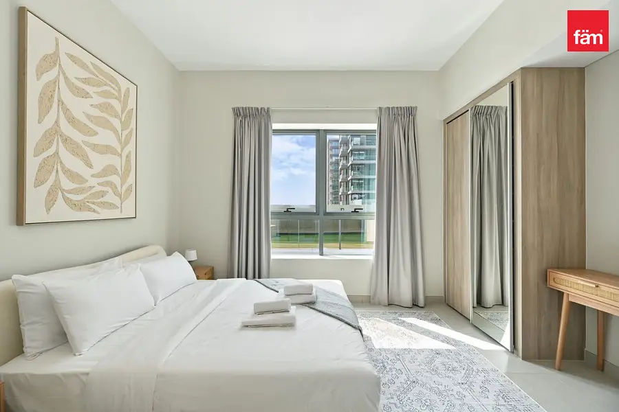 Spacious 2br | 3 Bathrooms | Fully Furnished
