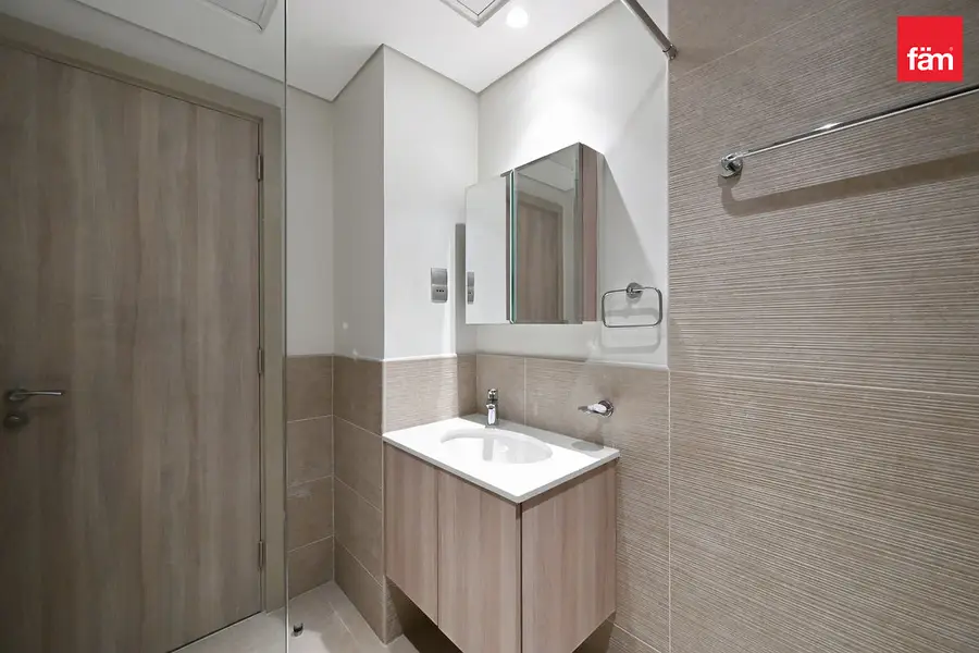 Spacious 2br | 3 Bathrooms | Fully Furnished