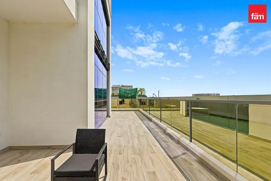 Spacious 2br | 3 Bathrooms | Fully Furnished