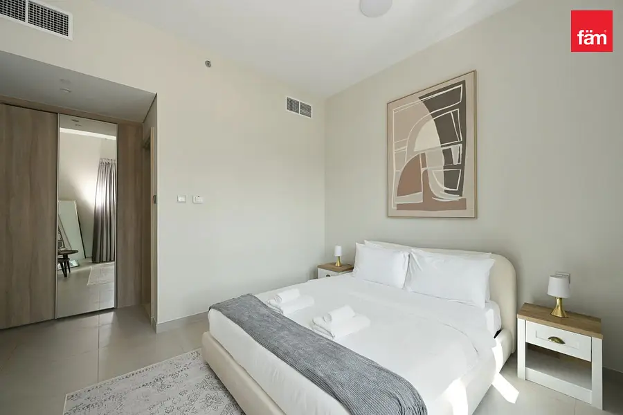 Spacious 2br | 3 Bathrooms | Fully Furnished