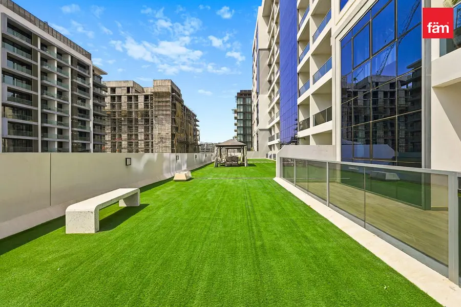 Spacious 2br | 3 Bathrooms | Fully Furnished