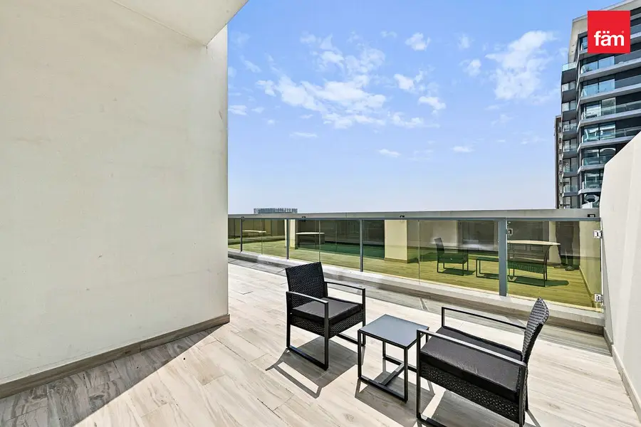 Spacious 2br | 3 Bathrooms | Fully Furnished