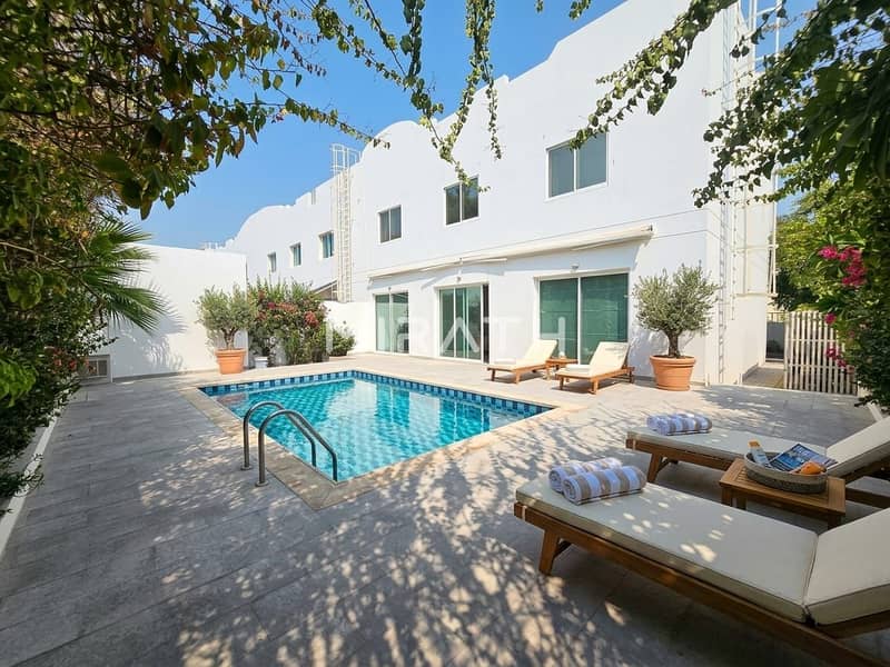 Villa in Umm Suqeim,Umm Suqeim 1, 4 slaapkamers, 350000 AED - 16888045 Villa in Umm Suqeim,Umm Suqeim 1, 4 slaapkamers, 350000 AED - 16888045