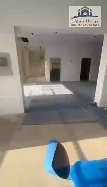 17 WhatsApp Video 2026-10-15 at 11.30. 25 AM_frame_0-19. jpg