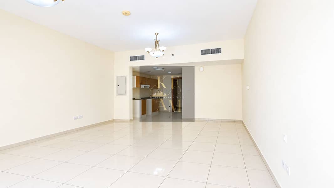 6 Bright Empty Apartment Interior. png
