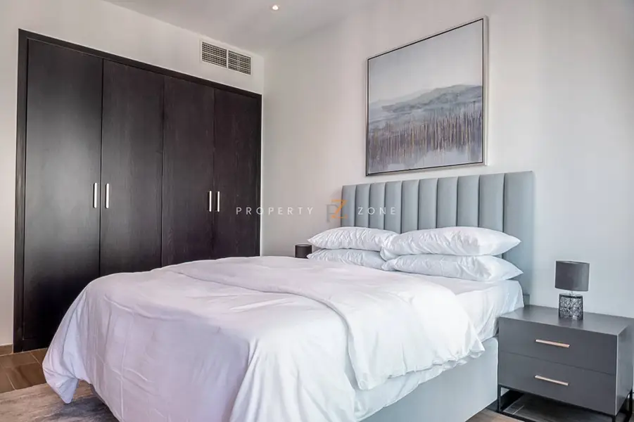 Fully Furnished | Upgraded | Pool View I Vacant