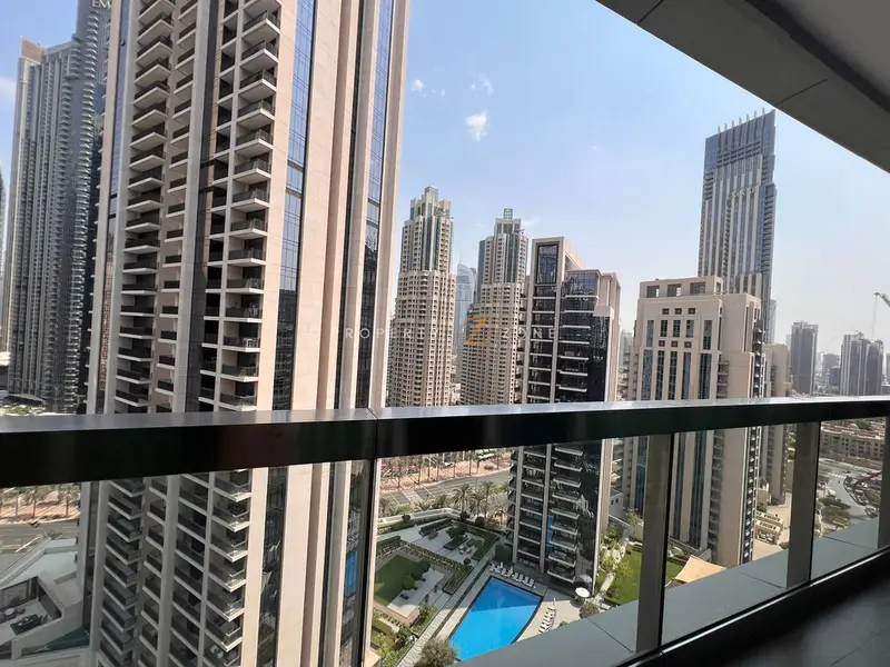 Fully Furnished | Upgraded | Pool View I Vacant