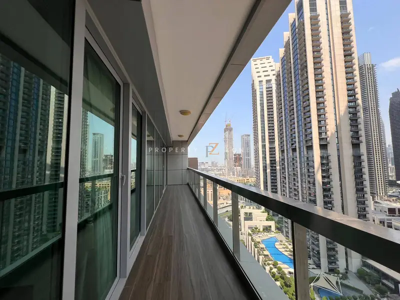 Fully Furnished | Upgraded | Pool View I Vacant