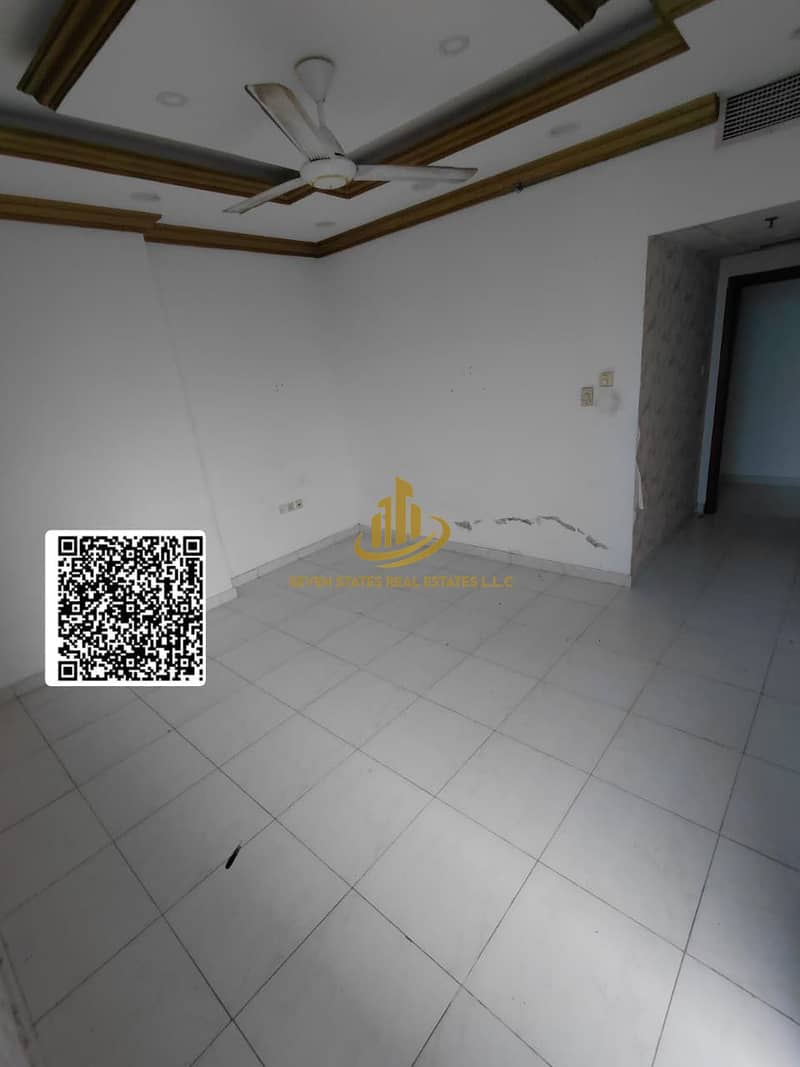 7 696c45d0-500e-41fb-994f-ce75ca408cdd. jpg