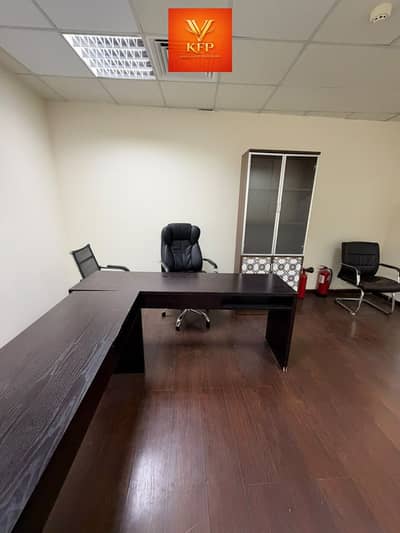 مکتب  للايجار في ديرة، دبي - WhatsApp Image 2026-10-17 at 1.16. 30 PM (2). jpeg