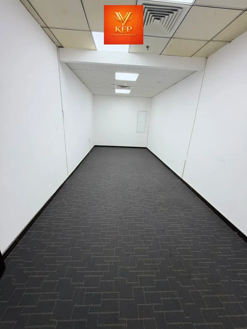OFFICE AVAILABLE PRIME LOCATION READY TO MOVE NEAR TO METRO DEWA WIFI FREE SAME DAY EJARI