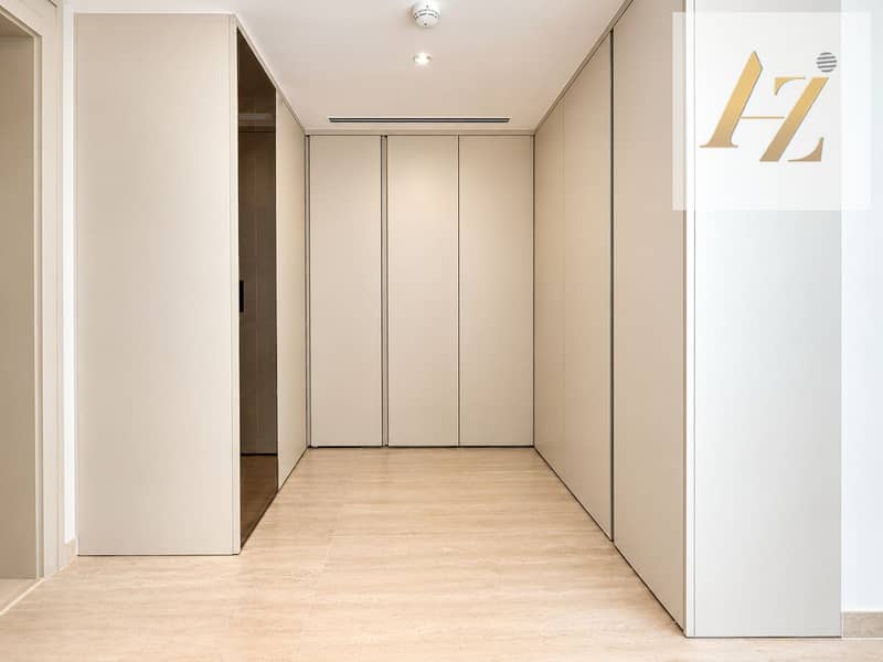 8 Minimalist Beige Wardrobe Corridor. png