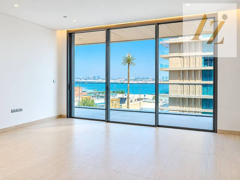 9 Minimalist Seaside Apartment Interior. png