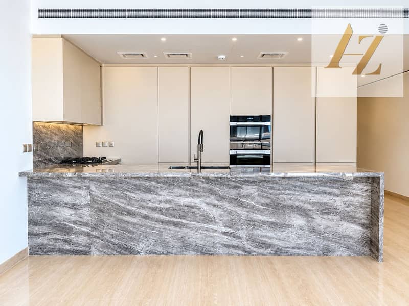 10 Modern Marble Island Kitchen. png